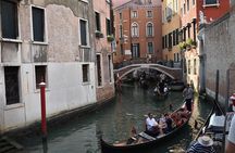 Venice Street Food and Sightseeing Small Group Tour with a Native Guide