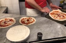 Naples Street Food and Sightseeing Small Group Experience with a Native Guide