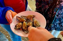 Istanbul Cross-Continental Food Tour Including Tastings, Public Transportation