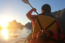 Kayaking in Reinefjorden 
