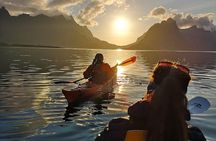 Kayaking in Reinefjorden 