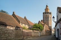 Private Bruges Historical Walking Tour with Chocolate Treat