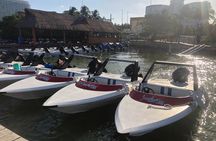 Drive the best speedboat in Cancun and feel the adrenaline.