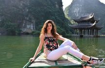 Ninh Ninh daily tour: Am Tien Cave- Mua Cave and Trang An boat ride