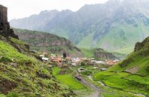 Private day tour in Kazbegi (Stepantsminda)