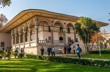 Sultans and Secrets: Topkapı Palace and Hagia Sophia Private Tour