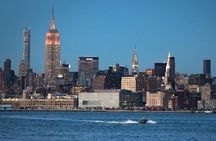PRIVATE Manhattan Speedboat Tour - Up to 12 passengers