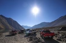 Embalse el Yeso and Termas del Plomo in semi-private 4x4