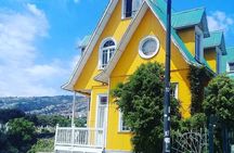 Famous Valparaíso! Premium Walking Tour with a Native Guide
