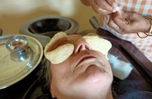 Ayurveda Abhyanga + Kizhi