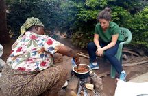 Kumasi kejetia central market tour & Traditional Local cooking food classs