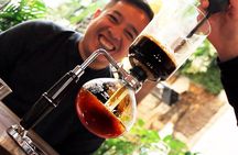 Bogota Kickstart Tour: Candelaria + Cacao & Coffee Experience •4h