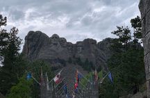 Private Mt Rushmore, Crazy Horse, Custer State Park Monument Tour