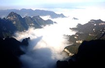 Day Tour for Tianmen Mountian and The Longgest Glass Bridge in the world