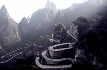Day Tour for Tianmen Mountian and The Longgest Glass Bridge in the world