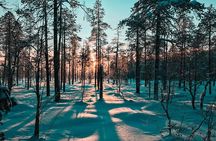 Guided Snowshoeing Tour In Pyhätunturi