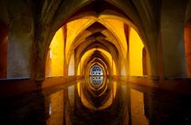 Seville Alcazar: Guided Premium Tour with Priority Entrance
