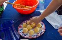 Cooking Class 4 Hours with a local Mom in Cartagena