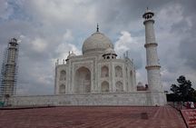 Full Day Taj Mahal And Agra city tour From Bangalore Via Delhi.