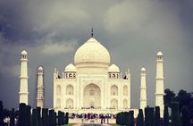 Agra: Taj Mahal and Mausoleum Guided Tour with Skip-the-Line