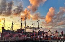 Dinner & Live Pirate Fight from Cancun