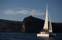 Santorini All-inclusive Catamaran Cruise with Thirassia Stop