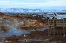 Private Reykjanes Peninsula Day Trip by Super Jeep from Reykjavik