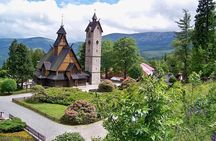 Wroclaw Day Tour to Giant Mountains, Karpacz, Palaces Valley