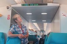 Shanghai Pudong Airport Layover Private Maglev Walking Tour-Yuyuan&hightlights