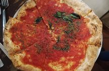 Naples: Street Food and Sightseeing Tour with Local Expert