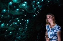 3-Day Hobbiton, Rotorua, Whakarewarewa, and Waitomo Tour