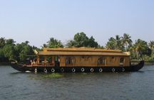Private Overnight Backwaters Houseboat Cruise in Alleppey