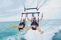 Parasailing in Key West at Smathers Beach