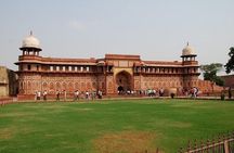 2-Day Agra Fort and Taj Mahal Guided Tour from Delhi Airport