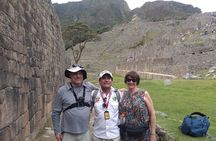 Private Tour Guide in Machupicchu from Aguas Calientes.