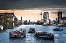 Berlin Architecture/River Spree Full Day Photography Tour