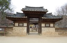 Suwon Hwaseong Fortress and Korean Folk Village Day Tour from Seoul
