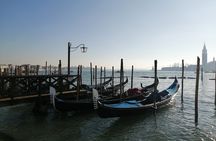 Rialto Farmers & Fish Market Food Tour in Venice with Wine Tasting & Sightseeing