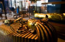 Pyramids and Egyptian Museum Private Full-Day Tour in Old Cairo