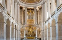 Excursion to Versailles by train with entrance to the Palace and Gardens