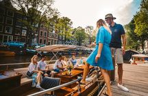 The Ultimate Amsterdam Canal Cruise - 2hr - Small Group with Drinks & Snacks
