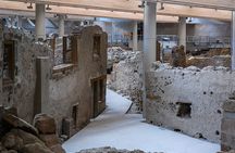 Visit the Highlights of Santorini island.