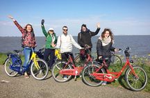 Full-Day Private Guided Countryside Tour from Amsterdam by Bike