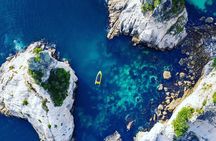 2 Hour Cathedral Cove and Volcanic Coast Cruise with Shade Canopy