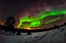 Auroras in Saariselkä – Northern Lights Photo Tour by Car and on Foot