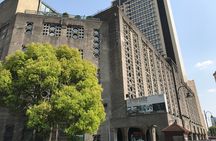 Private Tour of Shanghai Tower Science and Technology Museum & Bund