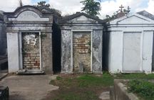 Garden District Walking Tour of New Orleans