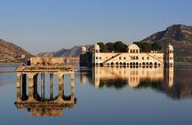 From Delhi : 4 Days Golden Triangle Tour Delhi , Agra Jaipur