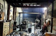 Bollywood Studio with Dharavi Slum Tour in Private Vehicle