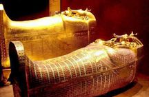 Private Full-Day Trip to Cairo by Plane from Hurghada
